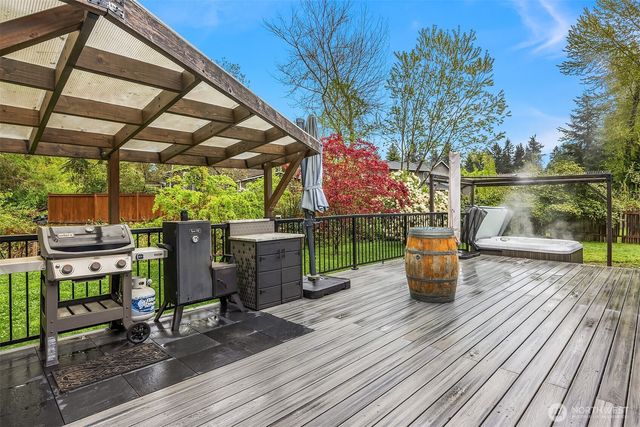 8442 NE 141st Street, Kirkland, WA 98034