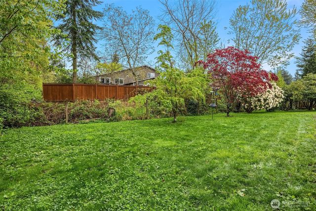 8442 NE 141st Street, Kirkland, WA 98034