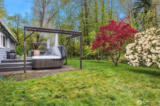 8442 NE 141st Street, Kirkland, WA 98034