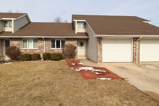 323 Vista Court B, Minooka, IL 60447