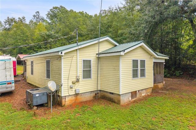 393 N Red Rock Road, Toccoa, GA 30577