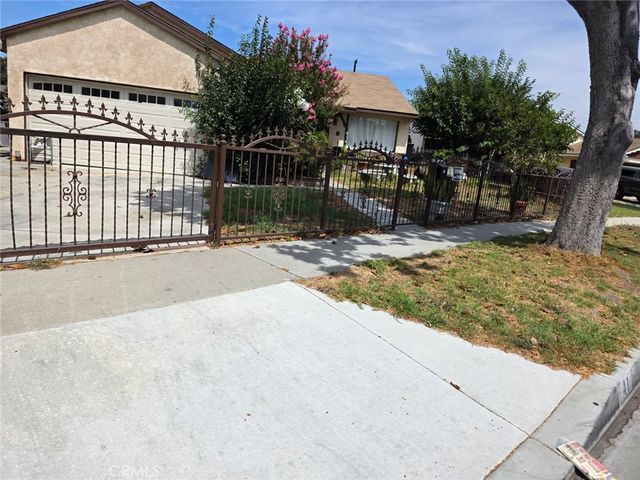 41 W Barclay, Long Beach, CA 90805