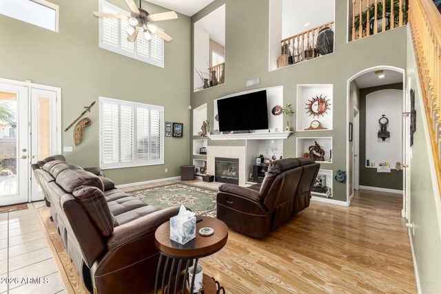 673 W RAVEN Drive, Chandler, AZ 85286