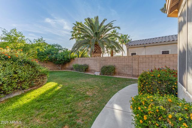 673 W RAVEN Drive, Chandler, AZ 85286