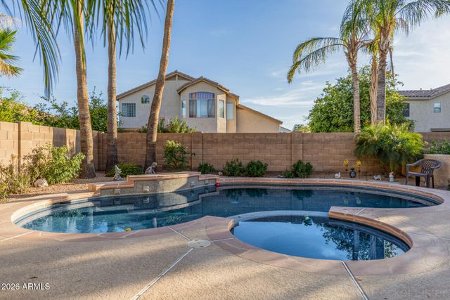 673 W RAVEN Drive, Chandler, AZ 85286