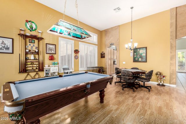 673 W RAVEN Drive, Chandler, AZ 85286