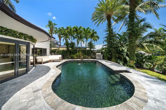 1160 NE 91st St, Miami, FL 33138