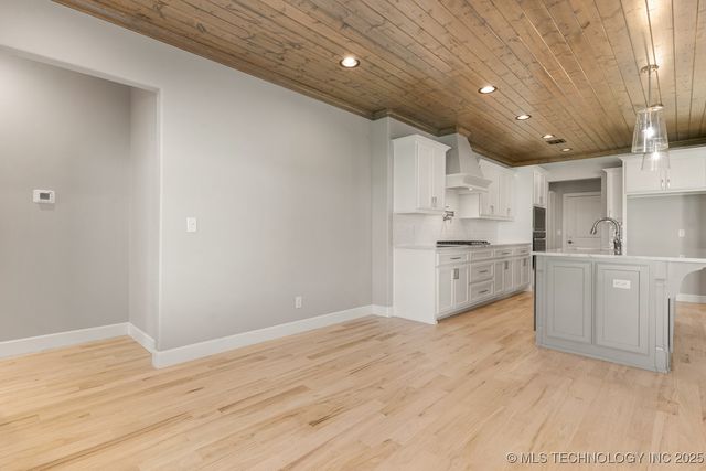 1507 Cedarwood Drive, Claremore, OK 74017