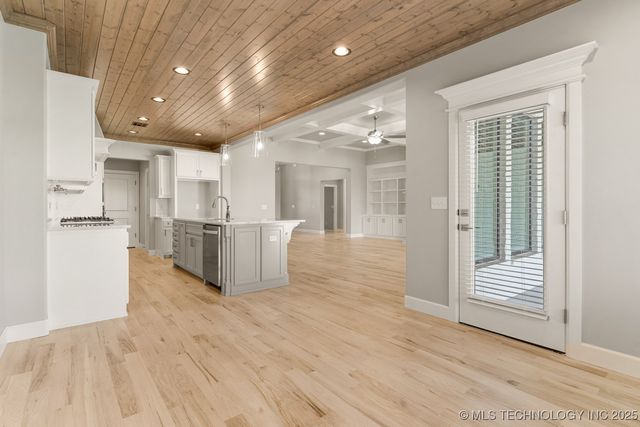 1507 Cedarwood Drive, Claremore, OK 74017