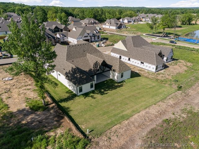 1507 Cedarwood Drive, Claremore, OK 74017