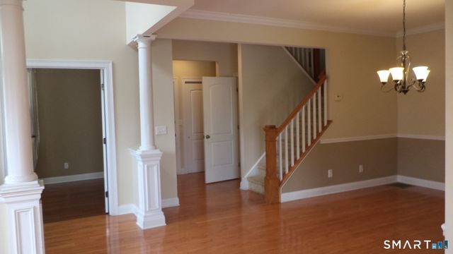 8 Sampson Terrace 8, Danbury, CT 06810