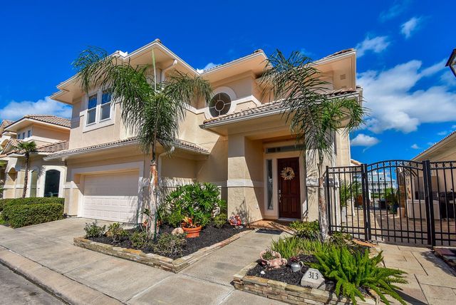 313 Harborside Circle, Kemah, TX 77565