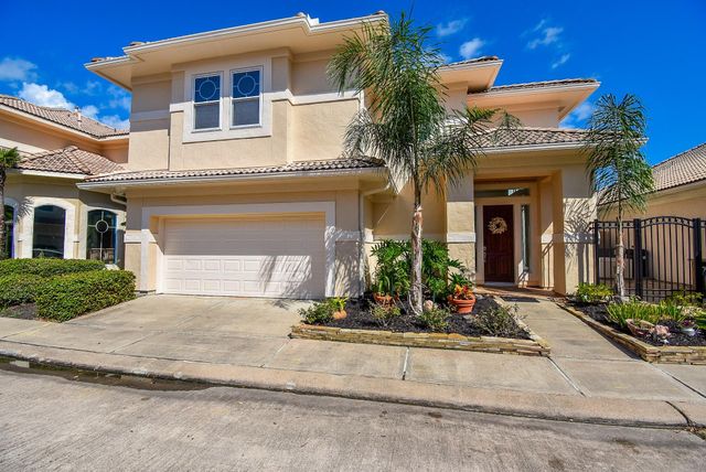 313 Harborside Circle, Kemah, TX 77565