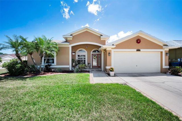 8202 WILD OAKS CIRCLE, Largo, FL 33773