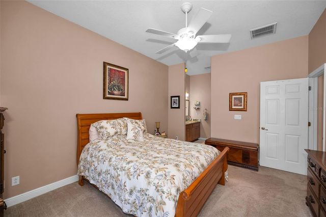 8202 WILD OAKS CIRCLE, Largo, FL 33773