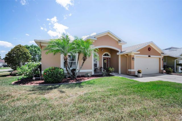 8202 WILD OAKS CIRCLE, Largo, FL 33773