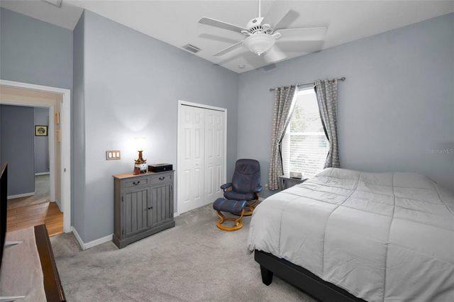 8202 WILD OAKS CIRCLE, Largo, FL 33773