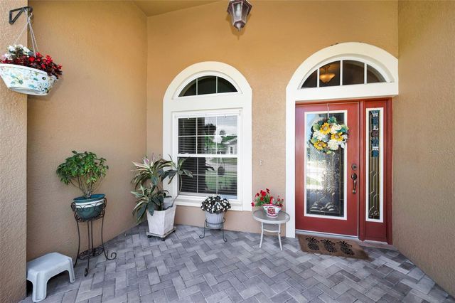 8202 WILD OAKS CIRCLE, Largo, FL 33773