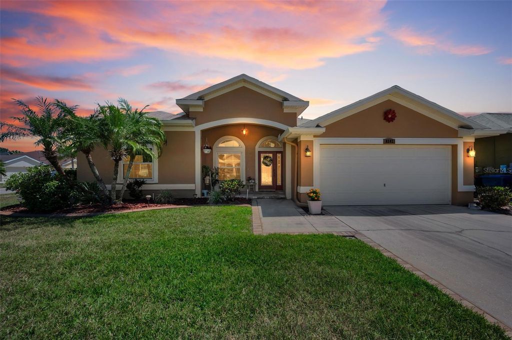 8202 WILD OAKS CIRCLE, Largo, FL 33773