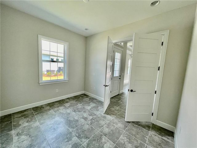 6361 Arriba AVE, Naples, FL 34113