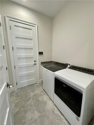 6361 Arriba AVE, Naples, FL 34113