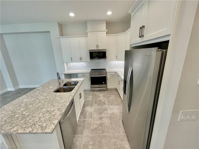 6361 Arriba AVE, Naples, FL 34113