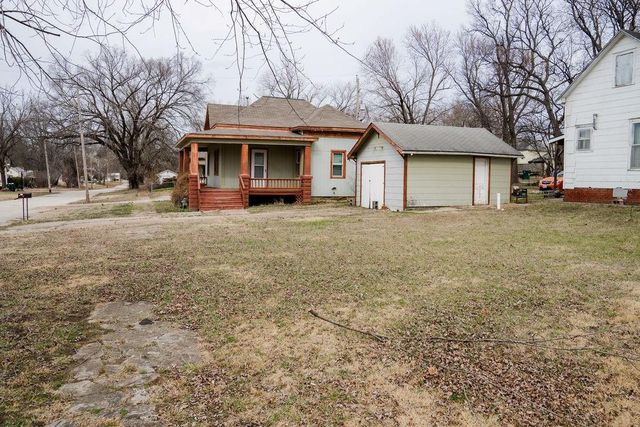 911 N Central Avenue, Parsons, KS 67357