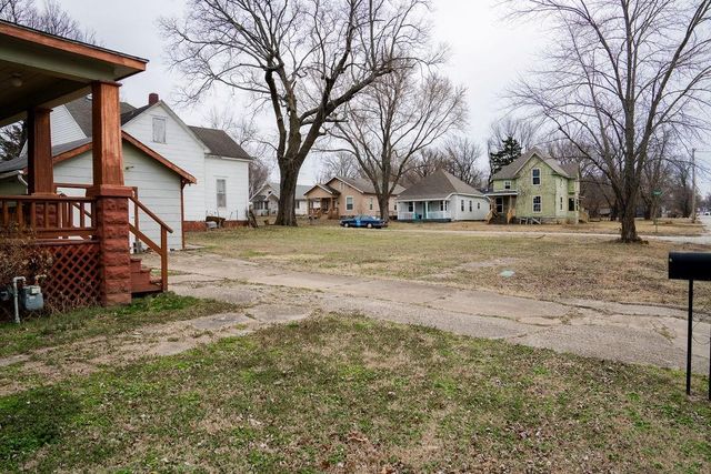 911 N Central Avenue, Parsons, KS 67357