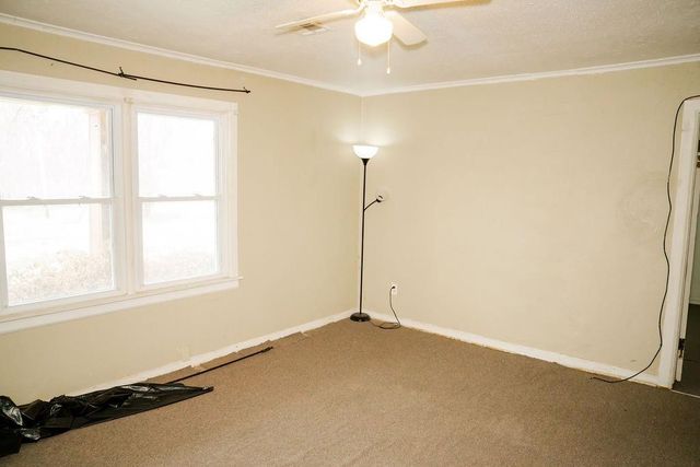 911 N Central Avenue, Parsons, KS 67357