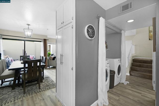 303 Atlas Dr 7, Hercules, CA 94547