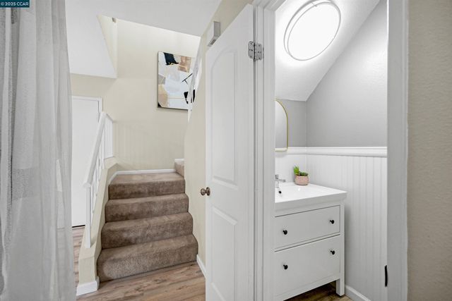 303 Atlas Dr 7, Hercules, CA 94547