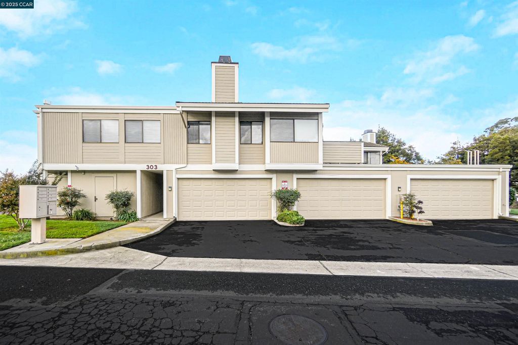 303 Atlas Dr 7, Hercules, CA 94547