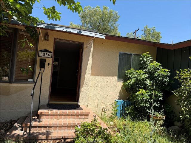 3555 ROSS, Riverside, CA 92503