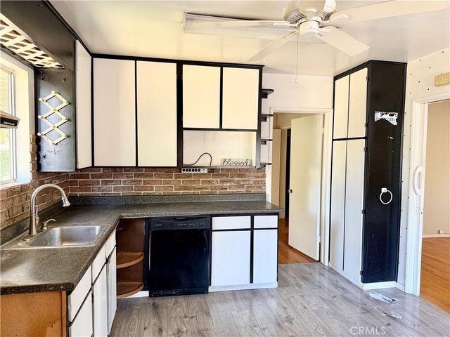 3555 ROSS, Riverside, CA 92503
