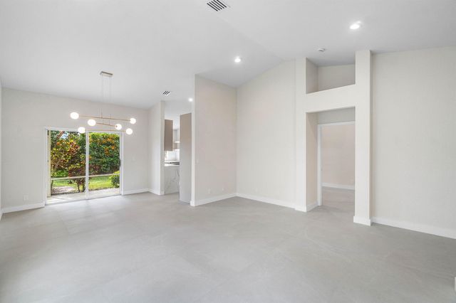 6170 Lake Hibiscus Drive, Delray Beach, FL 33484