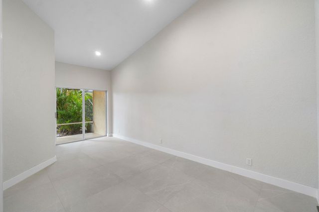 6170 Lake Hibiscus Drive, Delray Beach, FL 33484