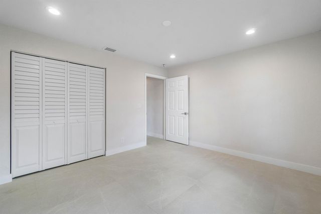 6170 Lake Hibiscus Drive, Delray Beach, FL 33484