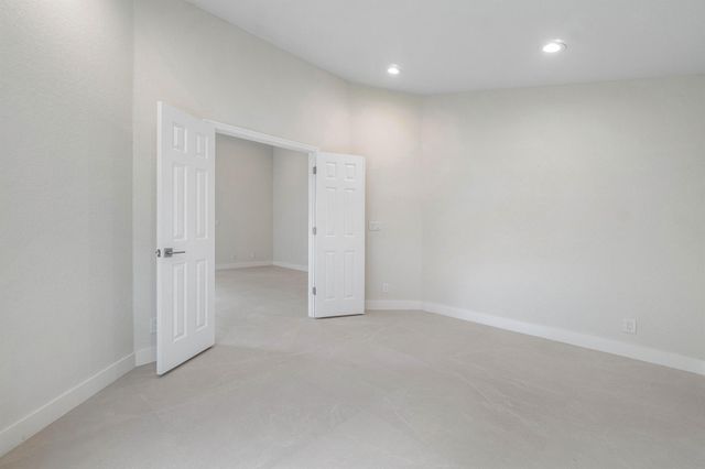 6170 Lake Hibiscus Drive, Delray Beach, FL 33484