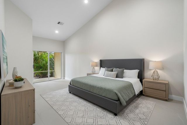 6170 Lake Hibiscus Drive, Delray Beach, FL 33484