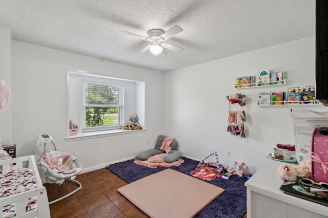 9 Slover Drive, Dayton, TX 77535