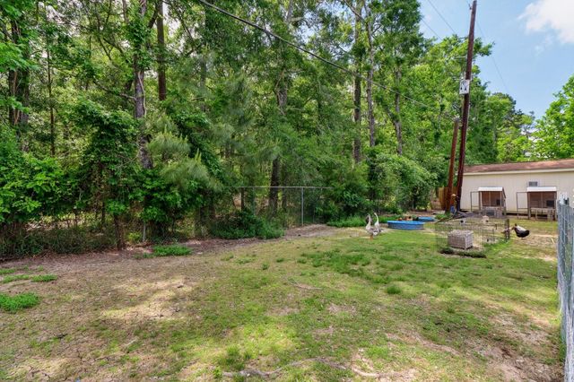 9 Slover Drive, Dayton, TX 77535