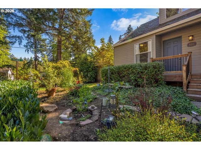 16111 LINDSAY Ct, Lake Oswego, OR 97035