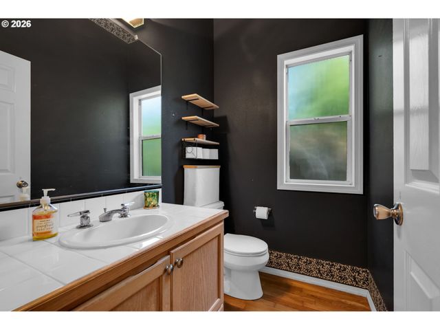 16111 LINDSAY Ct, Lake Oswego, OR 97035