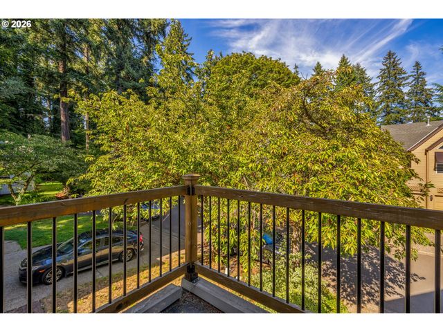 16111 LINDSAY Ct, Lake Oswego, OR 97035