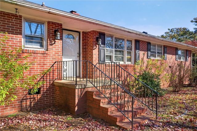 114 Hillview Circle, Anderson, SC 29621