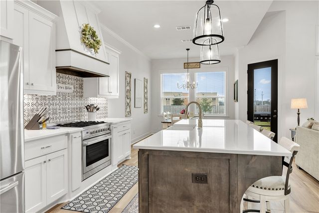 4217 Skylar Drive, College Station, TX 77845