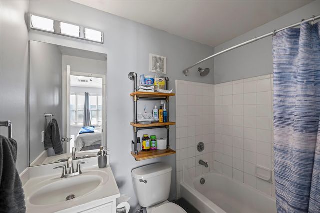 1725 Harvey Mitchell Parkway S 1534, College Station, TX 77840