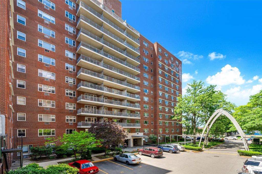 52-30 39th Drive 5C, Woodside, NY 11377