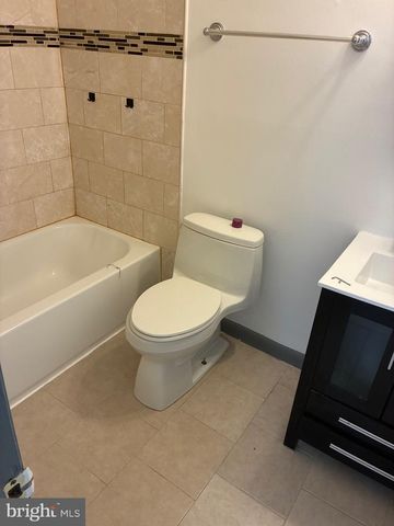 8118 BIRD LN, Greenbelt, MD 20770