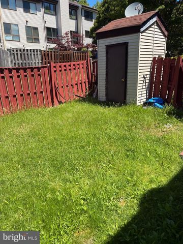 8118 BIRD LN, Greenbelt, MD 20770